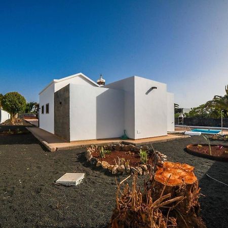 Willa Agradable Y Familiar Con Piscina Casa Inima Playa Blanca  Zewnętrze zdjęcie