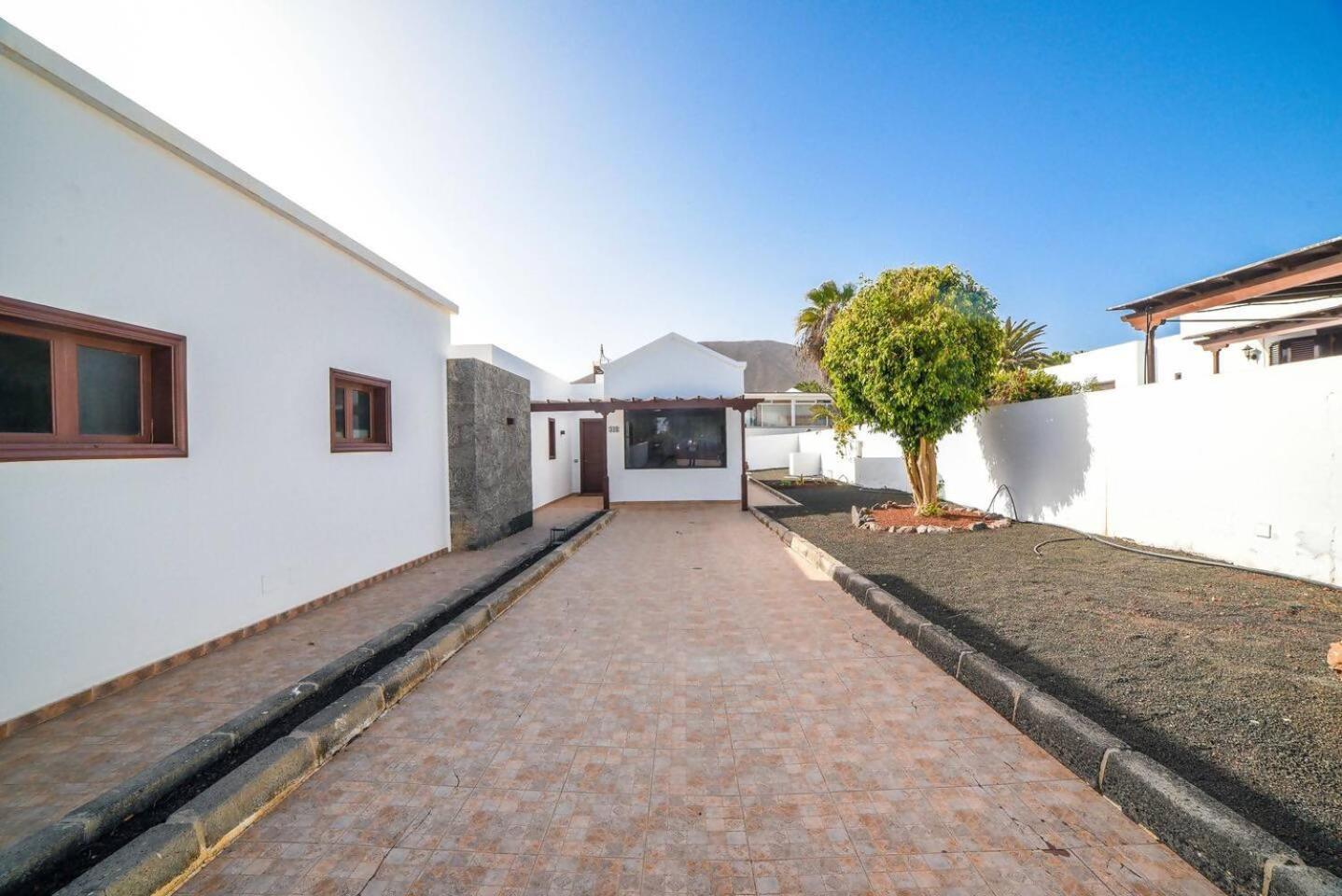Willa Agradable Y Familiar Con Piscina Casa Inima Playa Blanca  Zewnętrze zdjęcie