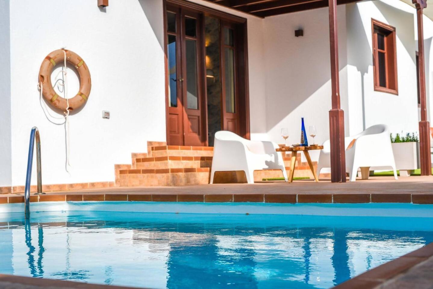 Willa Agradable Y Familiar Con Piscina Casa Inima Playa Blanca  Zewnętrze zdjęcie